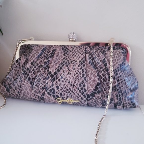 Jessica Simpson NWOT Clutch on Chain - Leopard Print O/S - Picture 3 of 14